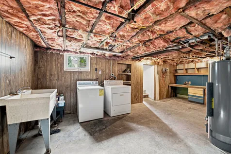 1916 Rowell Avenue Joliet IL 60433