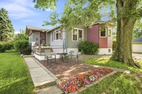 1916 Rowell Avenue Joliet IL 60433