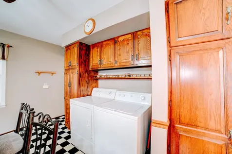 546 East Mulberry Street Watseka IL 60970