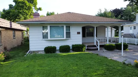 546 East Mulberry Street Watseka IL 60970