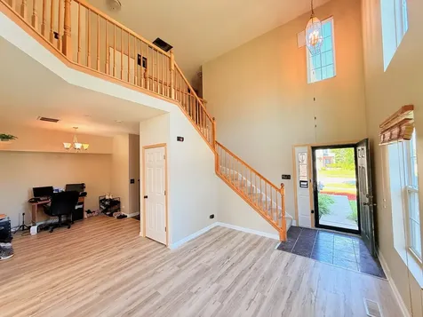 911 Berry Path Trail Matteson IL 60443