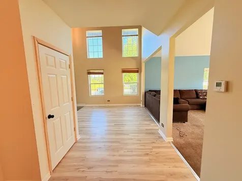911 Berry Path Trail Matteson IL 60443