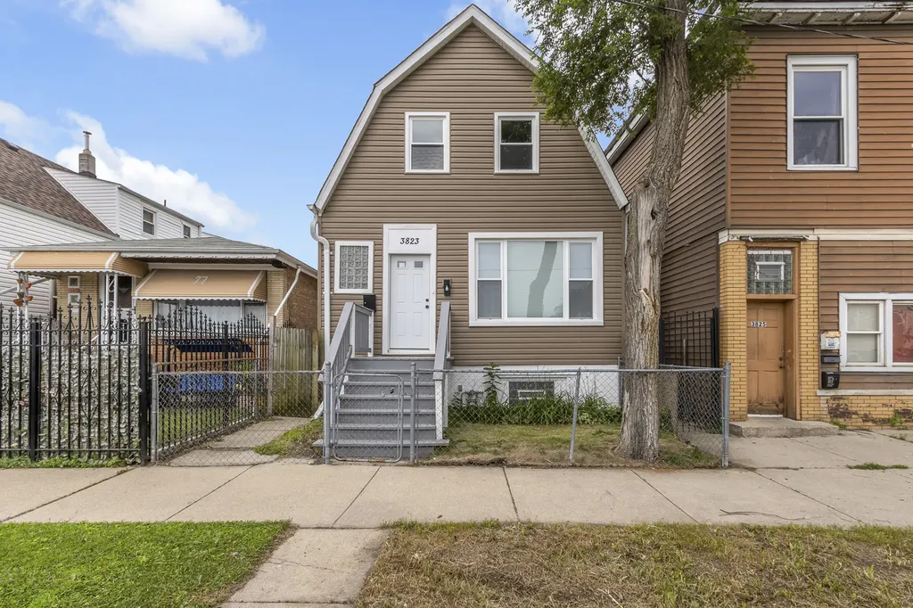3823 West Wabansia Avenue Chicago IL 60647