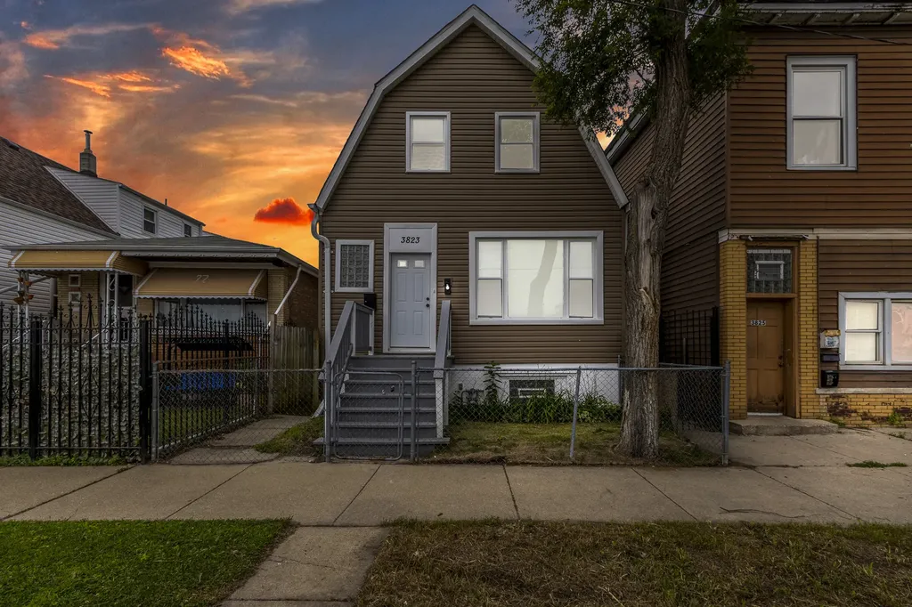 3823 West Wabansia Avenue Chicago IL 60647