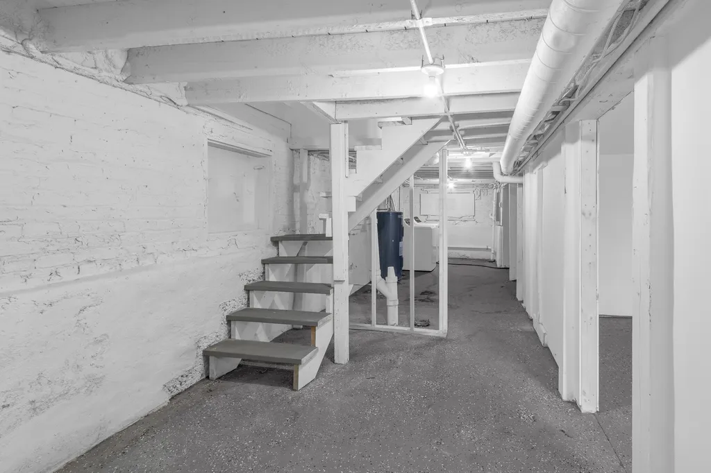 3823 West Wabansia Avenue Chicago IL 60647