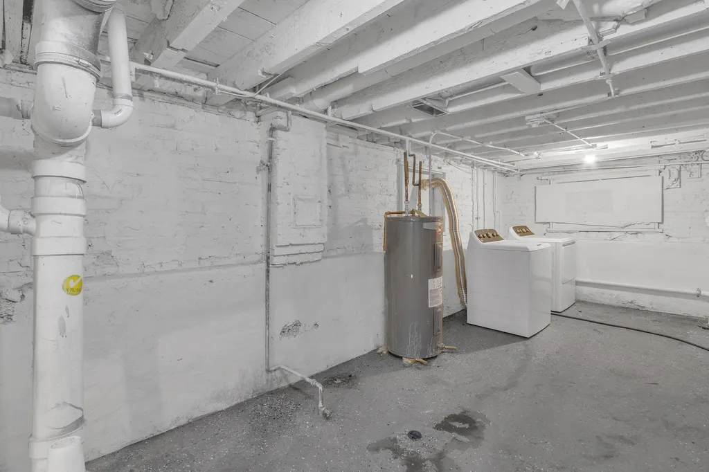 3823 West Wabansia Avenue Chicago IL 60647