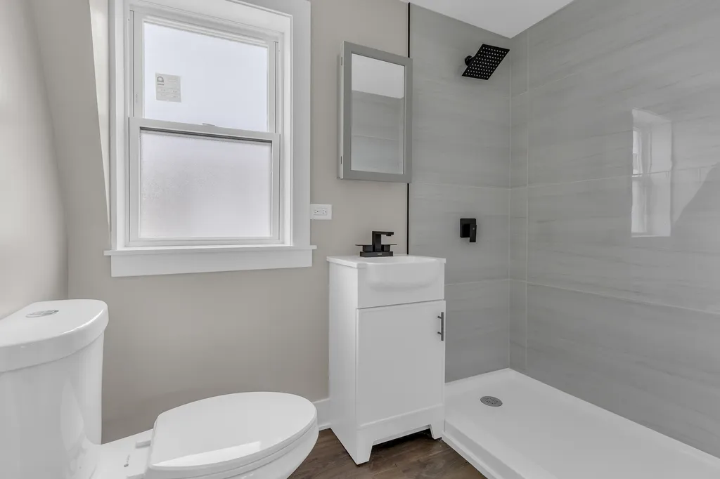 3823 West Wabansia Avenue Chicago IL 60647