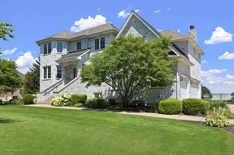19043 South Saddlebrook Drive Shorewood IL 60404