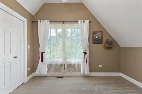 19043 South Saddlebrook Drive Shorewood IL 60404