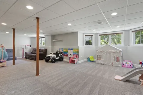 19043 South Saddlebrook Drive Shorewood IL 60404