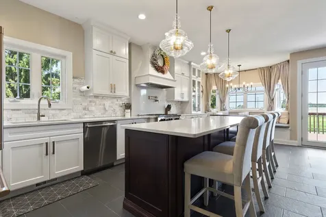 19043 South Saddlebrook Drive Shorewood IL 60404