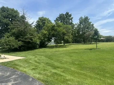 21 Truman Court Streamwood IL 60107