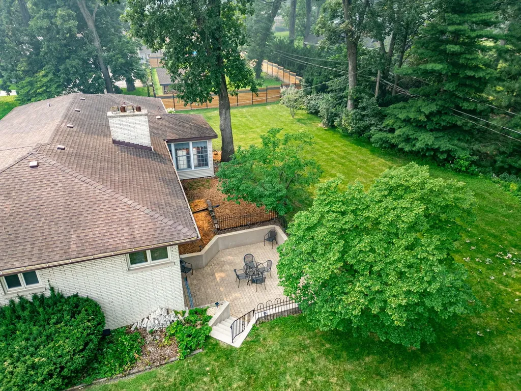 304 East Irving Park Road Roselle IL 60172