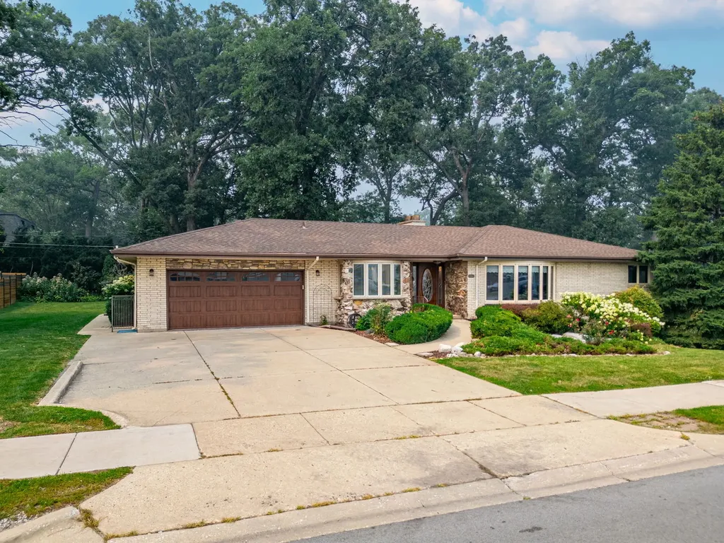 304 East Irving Park Road Roselle IL 60172