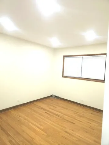 4136 North Kedvale Avenue Chicago IL 60641