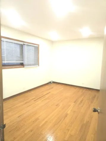 4136 North Kedvale Avenue Chicago IL 60641