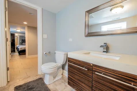10215 South Charles Street Chicago IL 60643