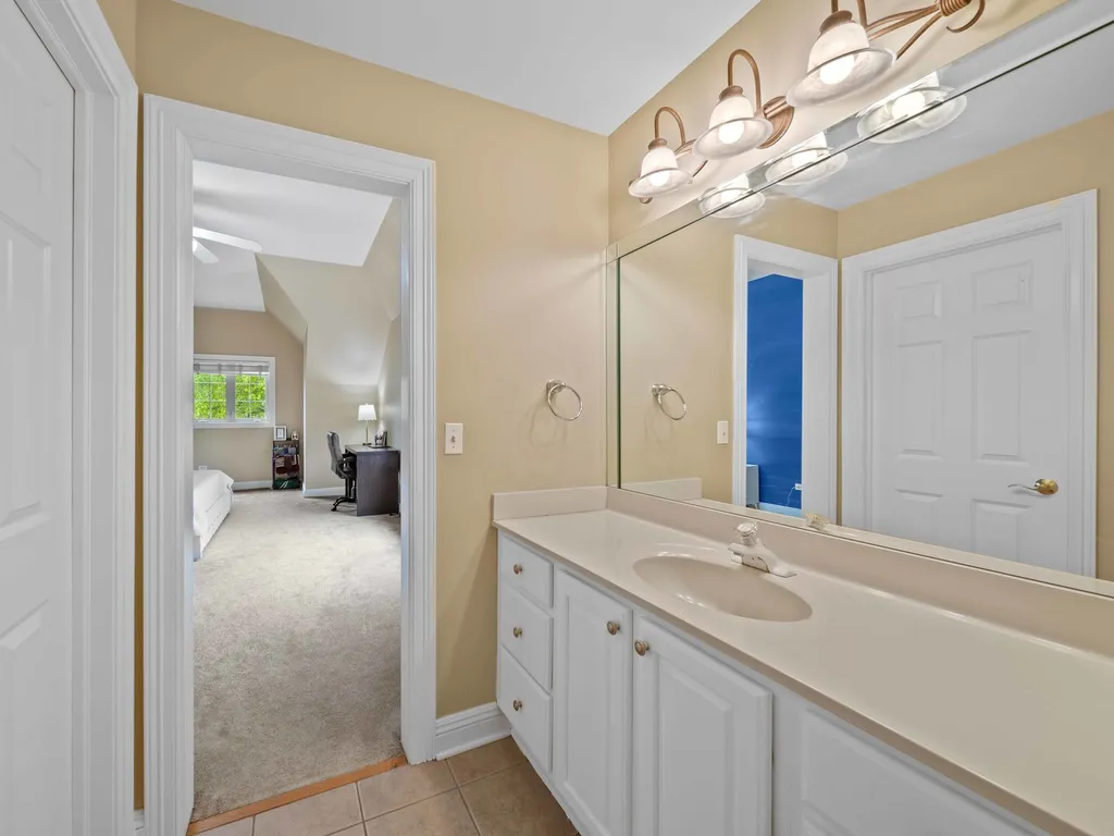 3404 Redwing Drive Naperville IL 60564
