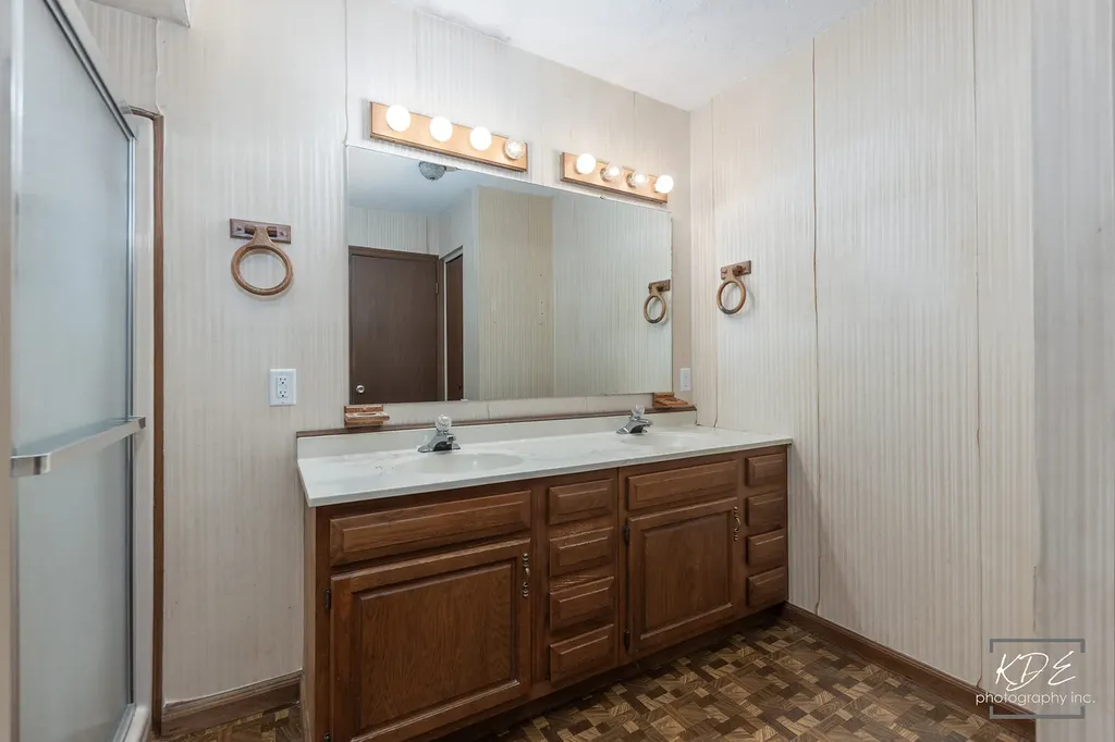 446 Galahad Road Bolingbrook IL 60440