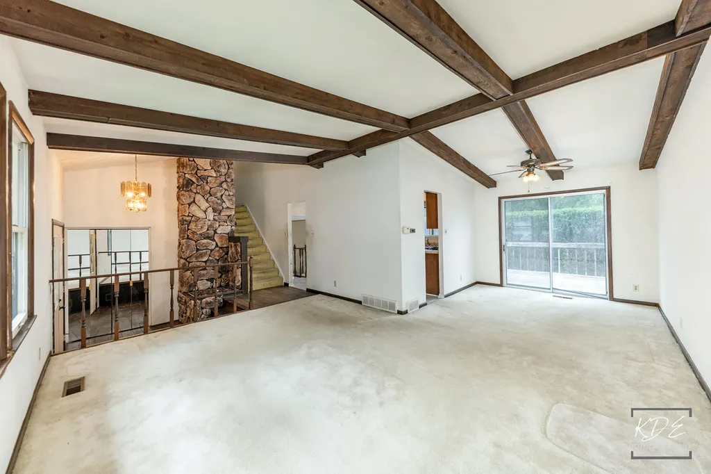 446 Galahad Road Bolingbrook IL 60440