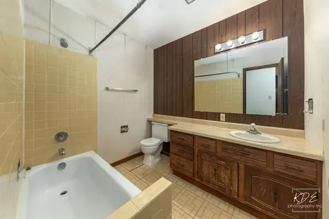 446 Galahad Road Bolingbrook IL 60440