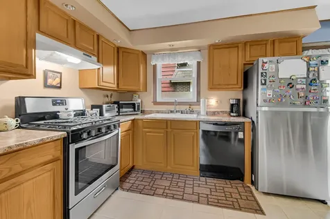 47 North Wabash Avenue Glenwood IL 60425
