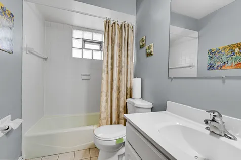 47 North Wabash Avenue Glenwood IL 60425