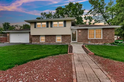 47 North Wabash Avenue Glenwood IL 60425