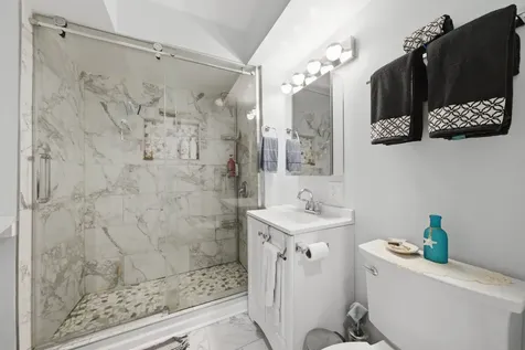 4746 North Karlov Avenue Chicago IL 60630