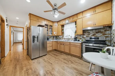 4746 North Karlov Avenue Chicago IL 60630
