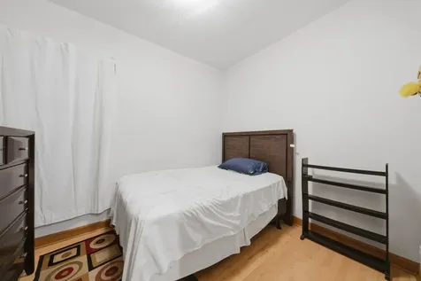 4746 North Karlov Avenue Chicago IL 60630