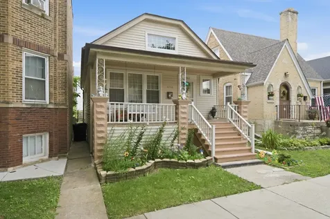 4746 North Karlov Avenue Chicago IL 60630