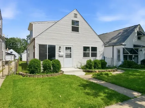 35 46TH Avenue Bellwood IL 60104
