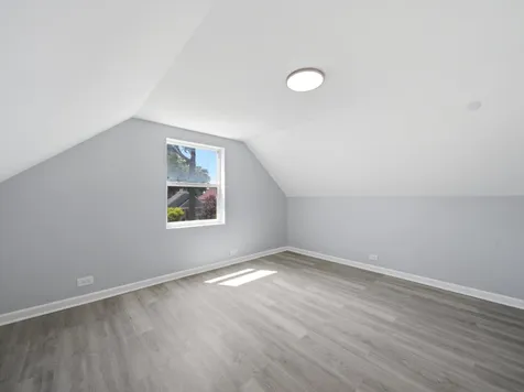 35 46TH Avenue Bellwood IL 60104
