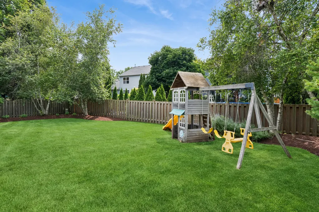 2759 Hillsboro Boulevard Aurora IL 60503