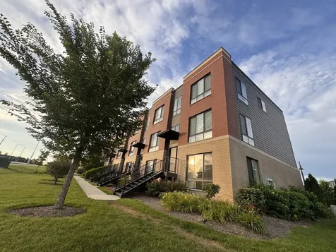 1212 Quadrant Lane Schaumburg IL 60173