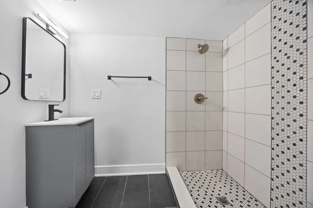 9427 South Emerald Avenue Chicago IL 60620