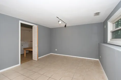 883 Hastings Lane Hanover Park IL 60133