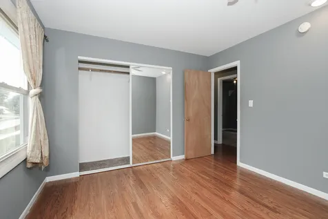 883 Hastings Lane Hanover Park IL 60133