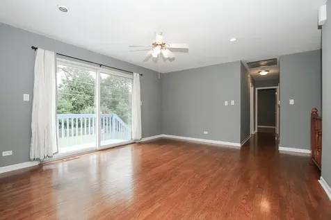 883 Hastings Lane Hanover Park IL 60133