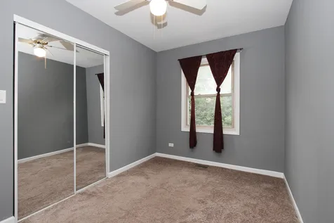 883 Hastings Lane Hanover Park IL 60133