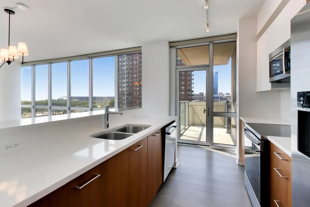 1629 South Prairie Avenue Chicago IL 60616