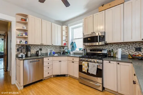 5230 North Wayne Avenue Chicago IL 60640