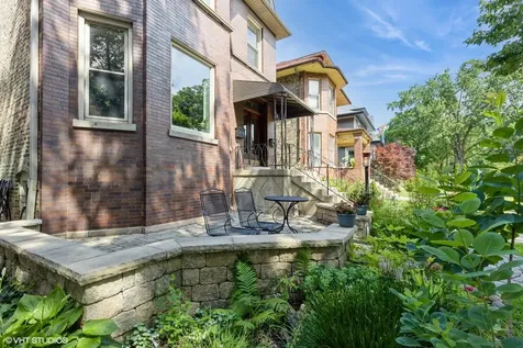 5230 North Wayne Avenue Chicago IL 60640