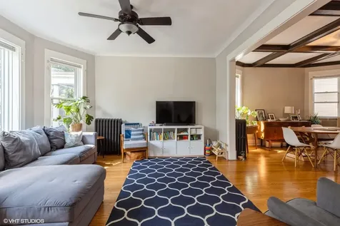 5230 North Wayne Avenue Chicago IL 60640