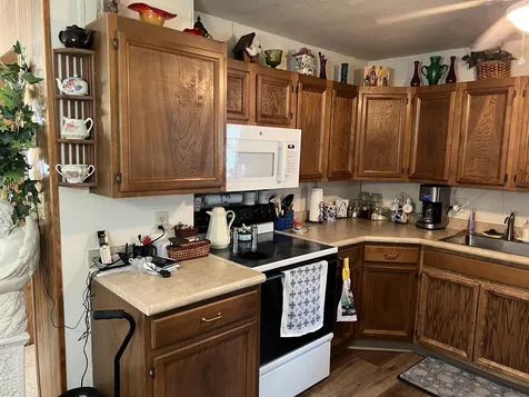 801 East Honeywell Avenue Hoopeston IL 60942