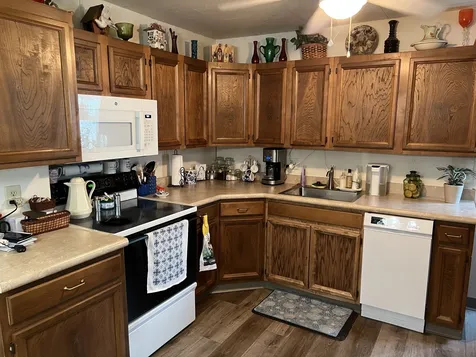 801 East Honeywell Avenue Hoopeston IL 60942