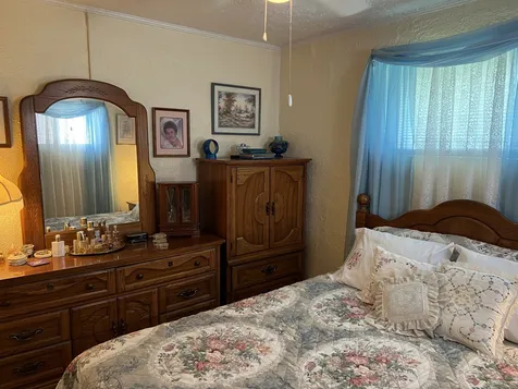801 East Honeywell Avenue Hoopeston IL 60942