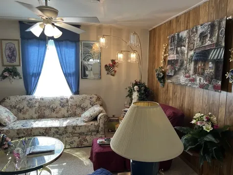 801 East Honeywell Avenue Hoopeston IL 60942
