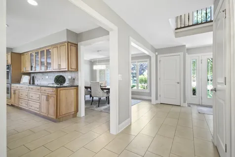 42 Founders Pointe North Bloomingdale IL 60108